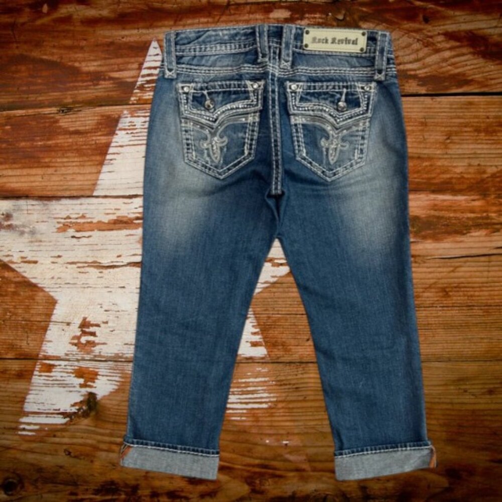 Rock Revival Kai Capri Distressed Low-Rise Rhinestone Embellished Denim Jeans 26 - Picture 2 of 16